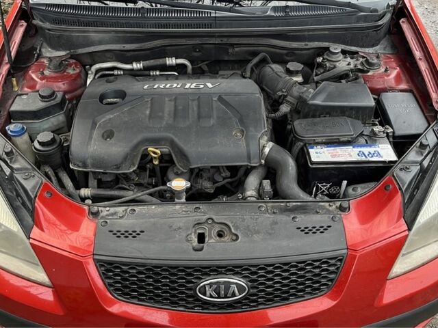 Красный Киа Рио, объемом двигателя 1.5 л и пробегом 198 тыс. км за 3999 $, фото 11 на Automoto.ua