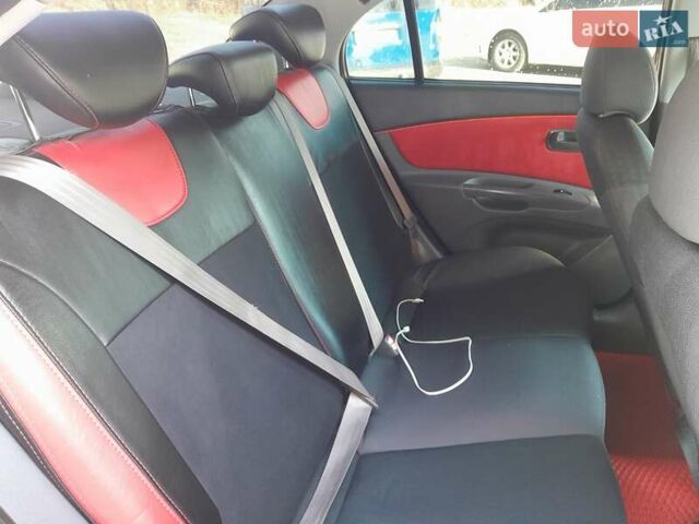 Красный Киа Рио, объемом двигателя 0 л и пробегом 170 тыс. км за 5200 $, фото 14 на Automoto.ua