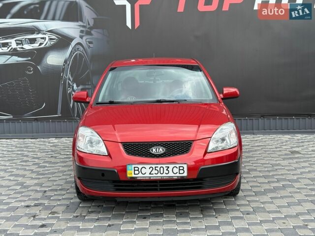 Красный Киа Рио, объемом двигателя 1.4 л и пробегом 155 тыс. км за 3700 $, фото 6 на Automoto.ua
