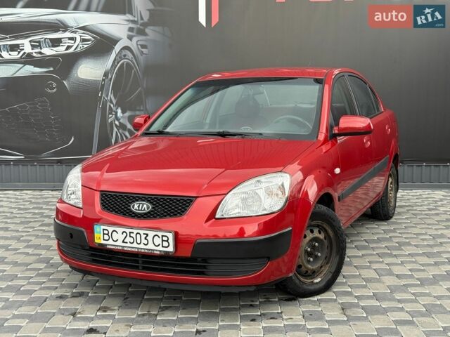 Красный Киа Рио, объемом двигателя 1.4 л и пробегом 155 тыс. км за 3700 $, фото 2 на Automoto.ua