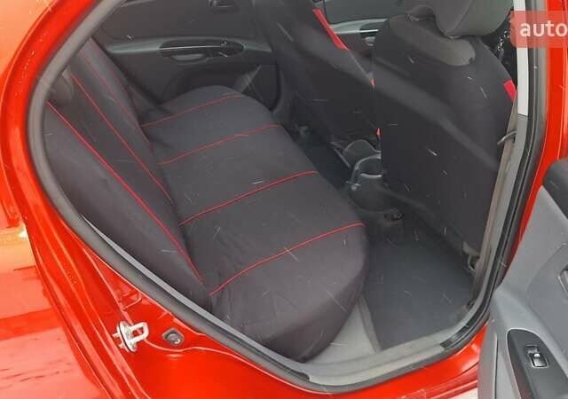 Красный Киа Рио, объемом двигателя 1.4 л и пробегом 180 тыс. км за 4750 $, фото 13 на Automoto.ua