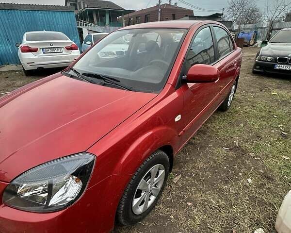 Красный Киа Рио, объемом двигателя 1.4 л и пробегом 62 тыс. км за 5600 $, фото 5 на Automoto.ua