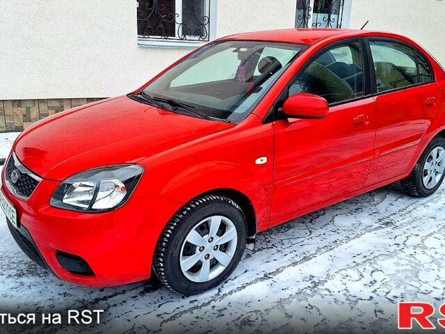 Красный Киа Рио, объемом двигателя 1.4 л и пробегом 18000 тыс. км за 4750 $, фото 12 на Automoto.ua