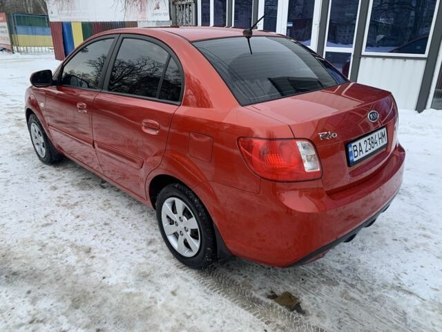 Червоний Кіа Ріо, об'ємом двигуна 1.4 л та пробігом 184 тис. км за 5300 $, фото 4 на Automoto.ua