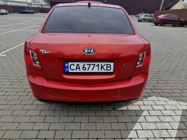 Киа Рио 2010 в Черкассах на Automoto.ua Красный Киа Рио, объемом двигателя 1.3 л и пробегом 275 тыс. км за 4300 $, фото 5 на Automoto.ua