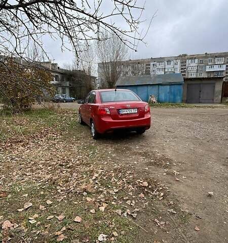 Красный Киа Рио, объемом двигателя 1.4 л и пробегом 62 тыс. км за 5600 $, фото 3 на Automoto.ua