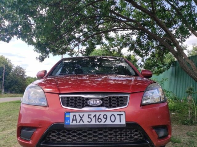 Красный Киа Рио, объемом двигателя 0 л и пробегом 213 тыс. км за 4401 $, фото 9 на Automoto.ua