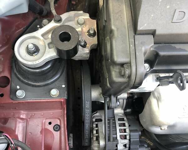 Червоний Кіа Ріо, об'ємом двигуна 1.4 л та пробігом 17 тис. км за 8000 $, фото 9 на Automoto.ua