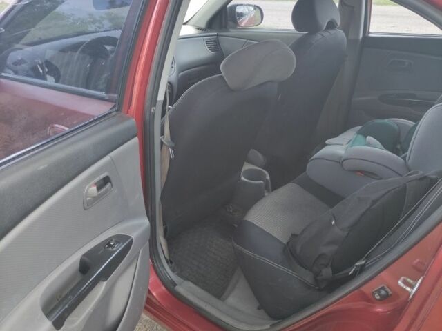 Красный Киа Рио, объемом двигателя 0 л и пробегом 213 тыс. км за 4401 $, фото 5 на Automoto.ua