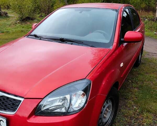 Красный Киа Рио, объемом двигателя 1.4 л и пробегом 210 тыс. км за 4600 $, фото 5 на Automoto.ua