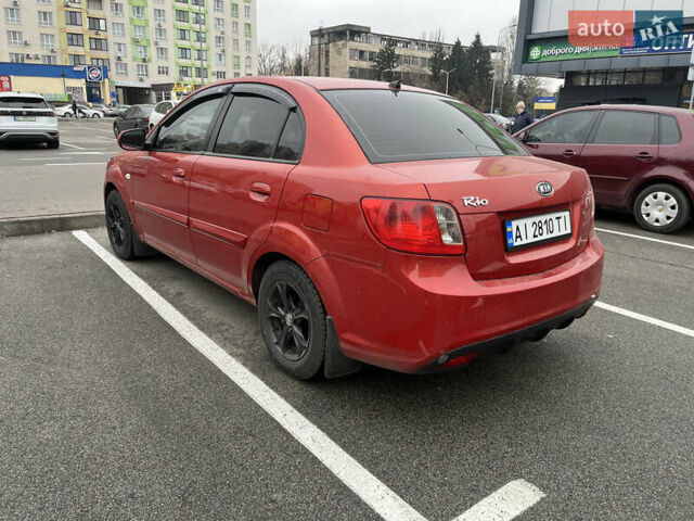 Червоний Кіа Ріо, об'ємом двигуна 1.4 л та пробігом 179 тис. км за 5400 $, фото 3 на Automoto.ua