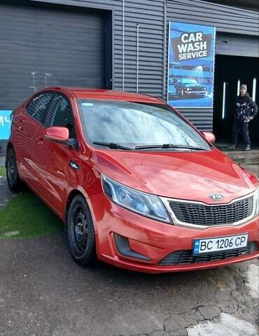 Красный Киа Рио, объемом двигателя 1.4 л и пробегом 319 тыс. км за 6000 $, фото 6 на Automoto.ua
