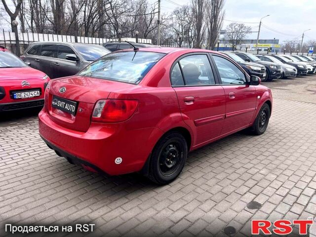 Красный Киа Рио, объемом двигателя 1.4 л и пробегом 113 тыс. км за 5899 $, фото 3 на Automoto.ua