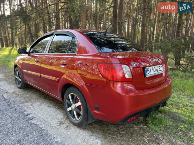 Червоний Кіа Ріо, об'ємом двигуна 1.4 л та пробігом 155 тис. км за 6500 $, фото 2 на Automoto.ua