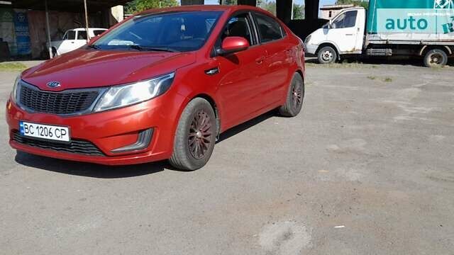 Красный Киа Рио, объемом двигателя 1.4 л и пробегом 319 тыс. км за 5700 $, фото 15 на Automoto.ua