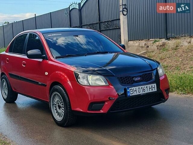 Красный Киа Рио, объемом двигателя 1.4 л и пробегом 300 тыс. км за 4200 $, фото 17 на Automoto.ua