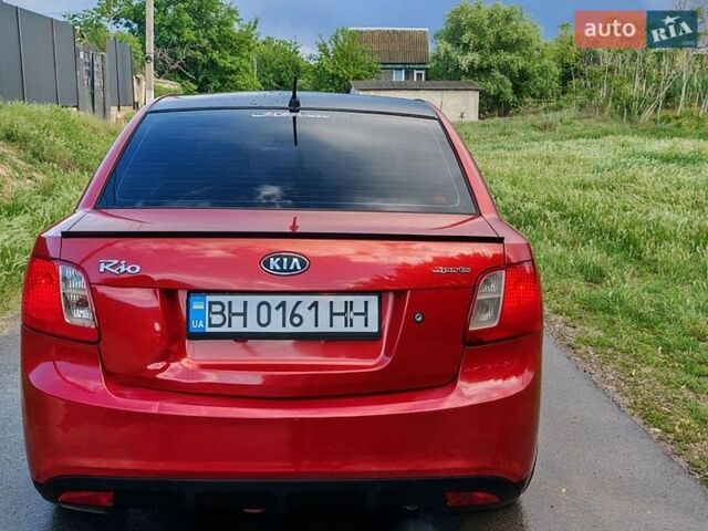 Красный Киа Рио, объемом двигателя 1.4 л и пробегом 300 тыс. км за 4200 $, фото 16 на Automoto.ua