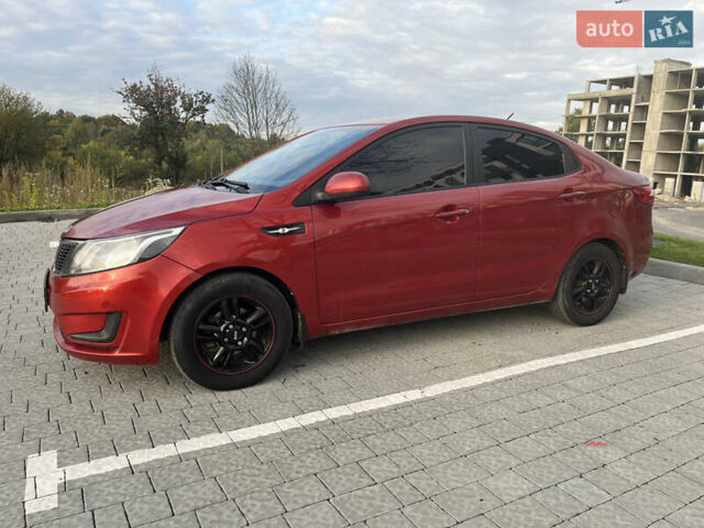 Красный Киа Рио, объемом двигателя 1.4 л и пробегом 202 тыс. км за 7300 $, фото 4 на Automoto.ua