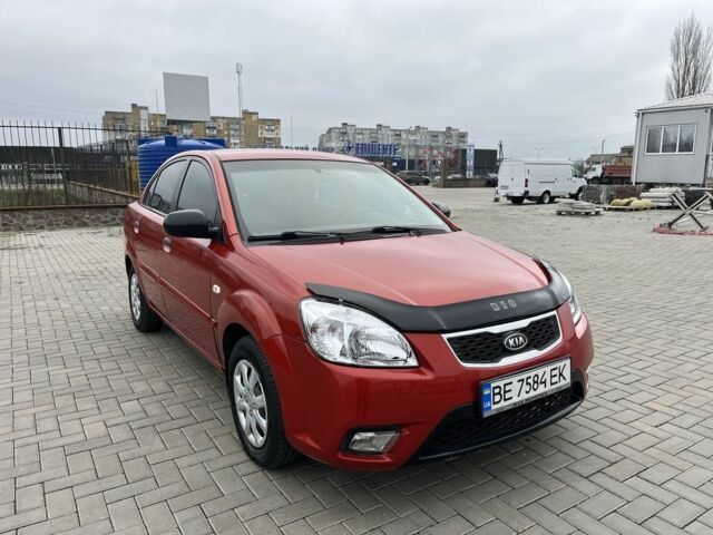 Червоний Кіа Ріо, об'ємом двигуна 1.4 л та пробігом 250 тис. км за 3800 $, фото 10 на Automoto.ua