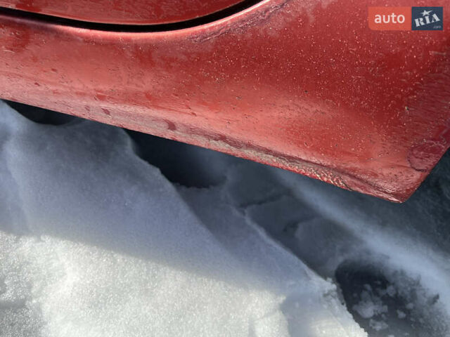 Червоний Кіа Ріо, об'ємом двигуна 1.4 л та пробігом 170 тис. км за 4500 $, фото 9 на Automoto.ua