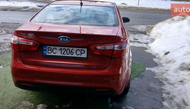 Красный Киа Рио, объемом двигателя 1.4 л и пробегом 319 тыс. км за 6000 $, фото 4 на Automoto.ua
