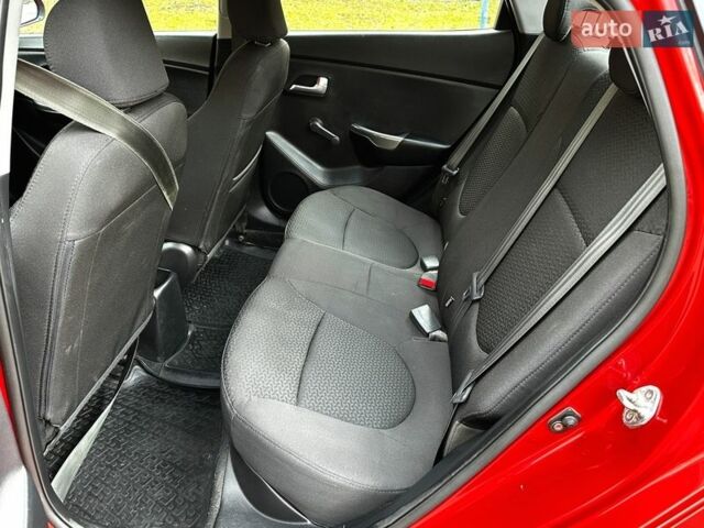 Красный Киа Рио, объемом двигателя 1.4 л и пробегом 190 тыс. км за 6350 $, фото 10 на Automoto.ua