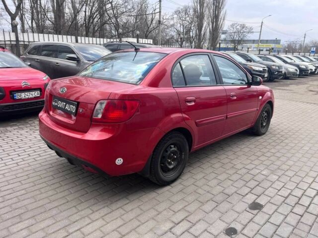 Червоний Кіа Ріо, об'ємом двигуна 1.4 л та пробігом 113 тис. км за 5899 $, фото 3 на Automoto.ua