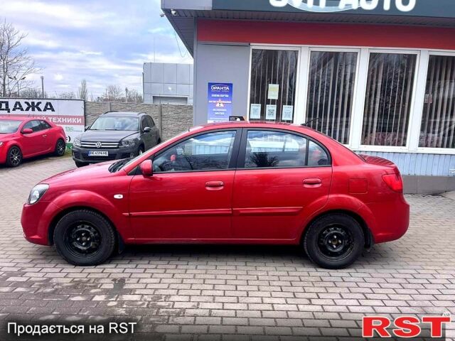 Красный Киа Рио, объемом двигателя 1.4 л и пробегом 113 тыс. км за 5899 $, фото 6 на Automoto.ua