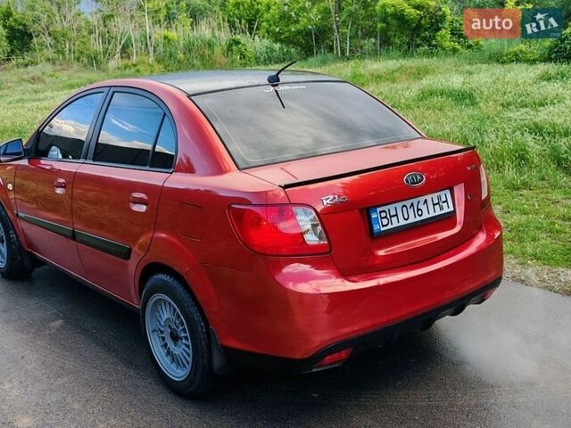 Красный Киа Рио, объемом двигателя 1.4 л и пробегом 300 тыс. км за 4200 $, фото 15 на Automoto.ua