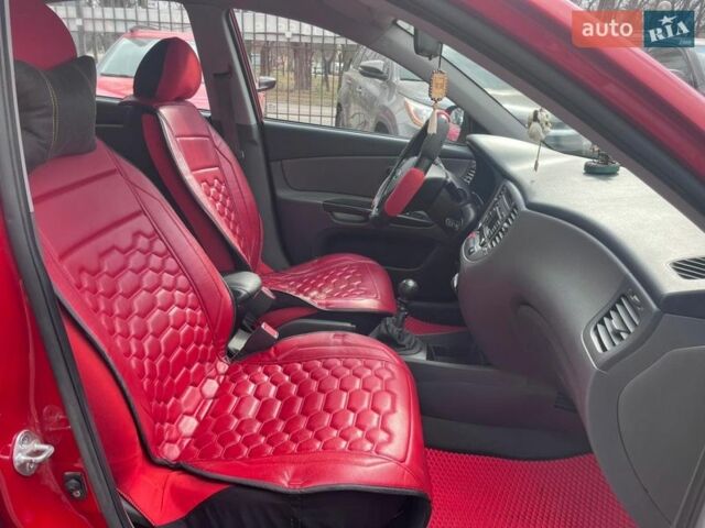 Красный Киа Рио, объемом двигателя 1.4 л и пробегом 113 тыс. км за 5100 $, фото 17 на Automoto.ua