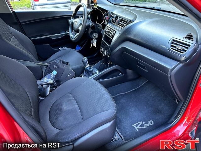 Красный Киа Рио, объемом двигателя 1.4 л и пробегом 190 тыс. км за 6350 $, фото 10 на Automoto.ua