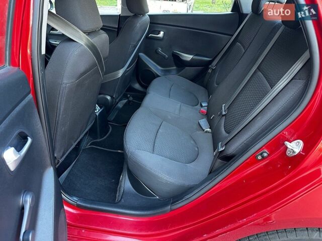Красный Киа Рио, объемом двигателя 0 л и пробегом 190 тыс. км за 5999 $, фото 12 на Automoto.ua