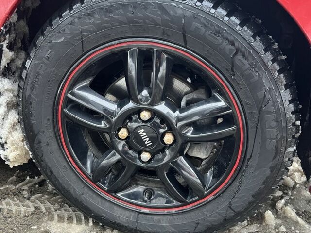 Червоний Кіа Ріо, об'ємом двигуна 1.4 л та пробігом 212 тис. км за 6000 $, фото 13 на Automoto.ua