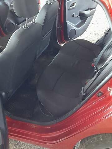 Красный Киа Рио, объемом двигателя 1.4 л и пробегом 319 тыс. км за 6000 $, фото 25 на Automoto.ua