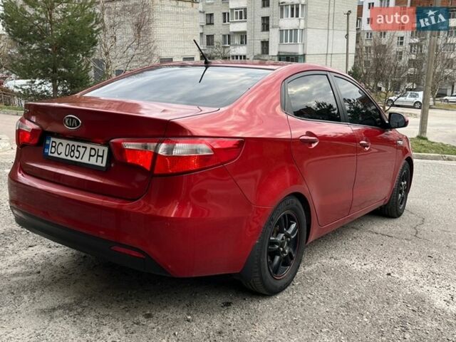 Красный Киа Рио, объемом двигателя 1.4 л и пробегом 214 тыс. км за 5900 $, фото 3 на Automoto.ua