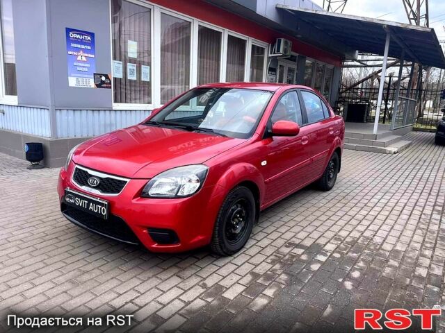 Красный Киа Рио, объемом двигателя 1.4 л и пробегом 113 тыс. км за 5899 $, фото 7 на Automoto.ua