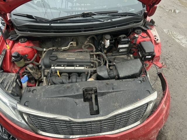 Красный Киа Рио, объемом двигателя 1.4 л и пробегом 200 тыс. км за 2500 $, фото 7 на Automoto.ua