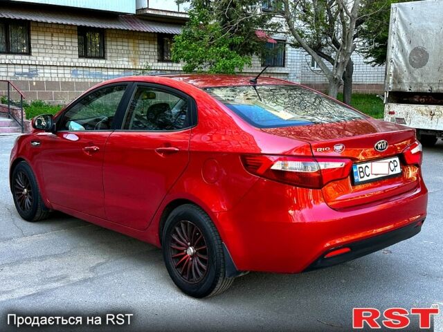 Красный Киа Рио, объемом двигателя 1.4 л и пробегом 190 тыс. км за 6350 $, фото 4 на Automoto.ua