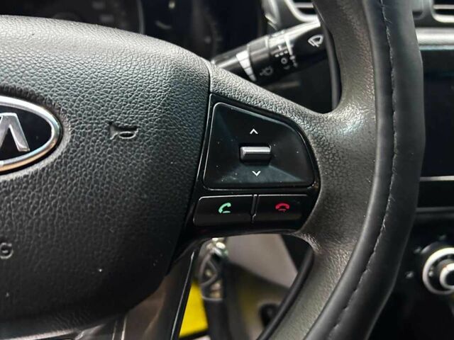 Красный Киа Рио, объемом двигателя 1.4 л и пробегом 181 тыс. км за 6900 $, фото 17 на Automoto.ua