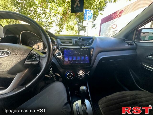 Красный Киа Рио, объемом двигателя 1.6 л и пробегом 159 тыс. км за 8000 $, фото 9 на Automoto.ua