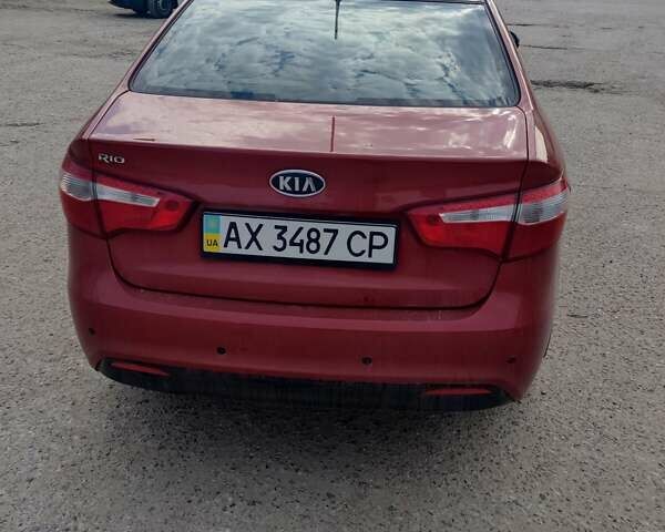 Красный Киа Рио, объемом двигателя 1.6 л и пробегом 94 тыс. км за 8200 $, фото 3 на Automoto.ua