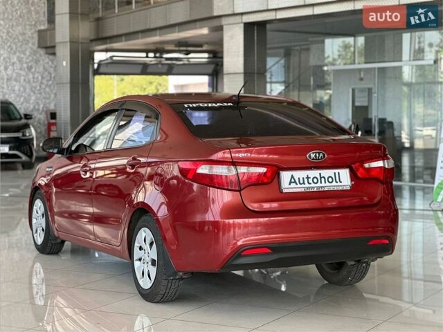 Красный Киа Рио, объемом двигателя 1.4 л и пробегом 253 тыс. км за 7000 $, фото 10 на Automoto.ua