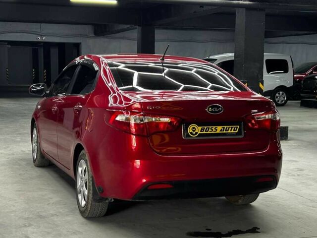 Красный Киа Рио, объемом двигателя 1.4 л и пробегом 181 тыс. км за 6900 $, фото 4 на Automoto.ua