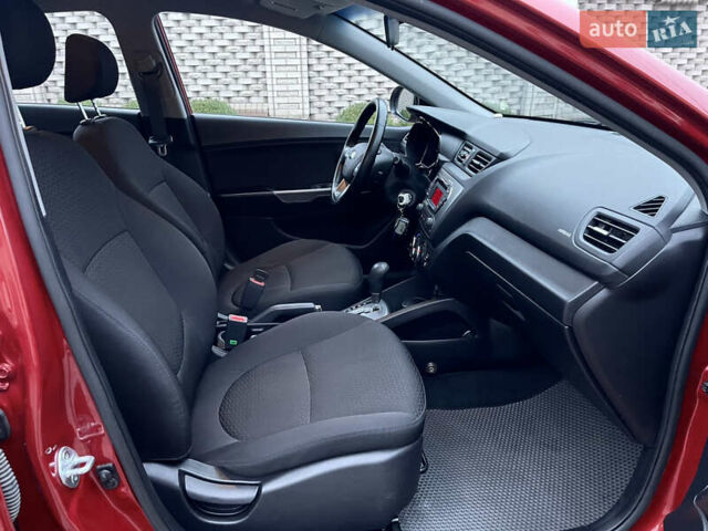 Красный Киа Рио, объемом двигателя 1.6 л и пробегом 113 тыс. км за 9300 $, фото 42 на Automoto.ua