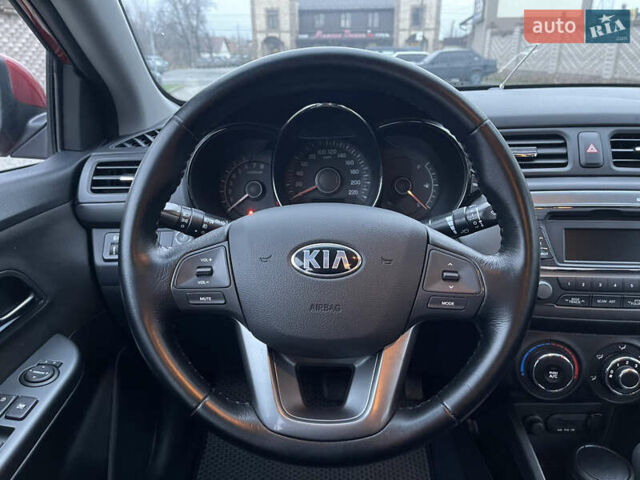 Красный Киа Рио, объемом двигателя 1.6 л и пробегом 113 тыс. км за 9300 $, фото 46 на Automoto.ua