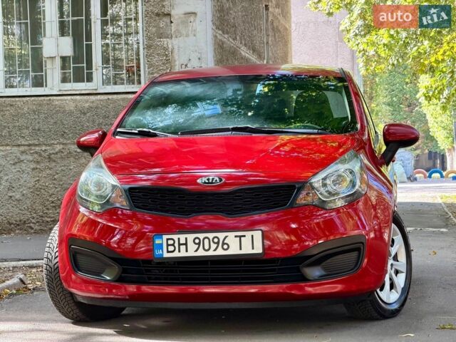 Красный Киа Рио, объемом двигателя 1.59 л и пробегом 223 тыс. км за 6999 $, фото 8 на Automoto.ua