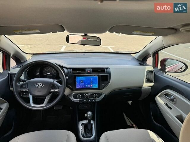 Красный Киа Рио, объемом двигателя 1.59 л и пробегом 223 тыс. км за 5999 $, фото 6 на Automoto.ua