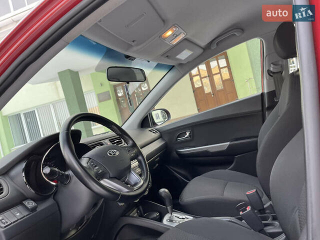 Червоний Кіа Ріо, об'ємом двигуна 1.6 л та пробігом 113 тис. км за 9500 $, фото 45 на Automoto.ua