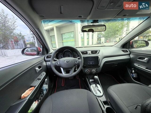 Красный Киа Рио, объемом двигателя 1.4 л и пробегом 135 тыс. км за 7500 $, фото 12 на Automoto.ua