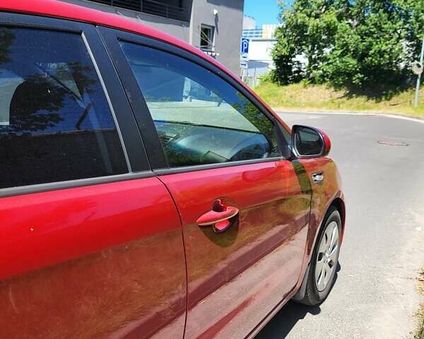 Красный Киа Рио, объемом двигателя 1.4 л и пробегом 126 тыс. км за 7900 $, фото 8 на Automoto.ua